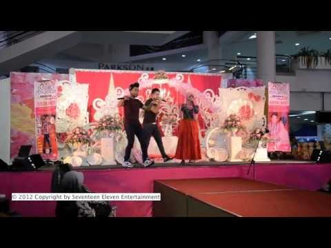 SleeQ ft. Najwa Latif - Untuk Dia | Live at Melaka Mall