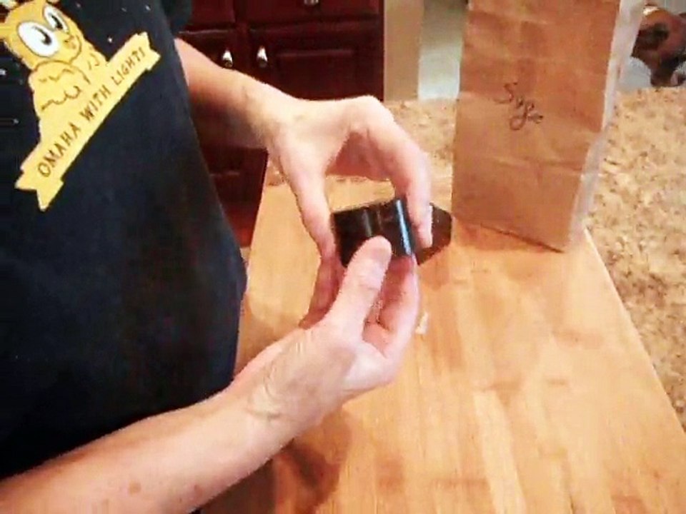 Mr. Herb Grinder Crusher Shredder with Pollen Catcher and Scraper - 4 Pieces (Black)- Kitchen & Dining