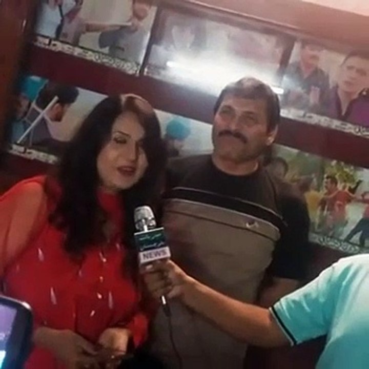Photo set Comnts in Scala Cinma karachi About film Dazzu Badshah