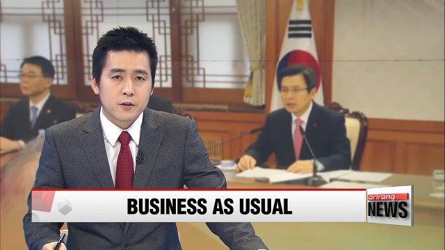 Acting president Hwang Kyo-ahn urges gov't to go about state affairs as normal