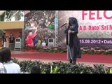 Sesaat Kau Datang by Ramlah Ram (Live) @ Majlis Terbuka Aidilfitri Felcra 2012, Pekan Pahang