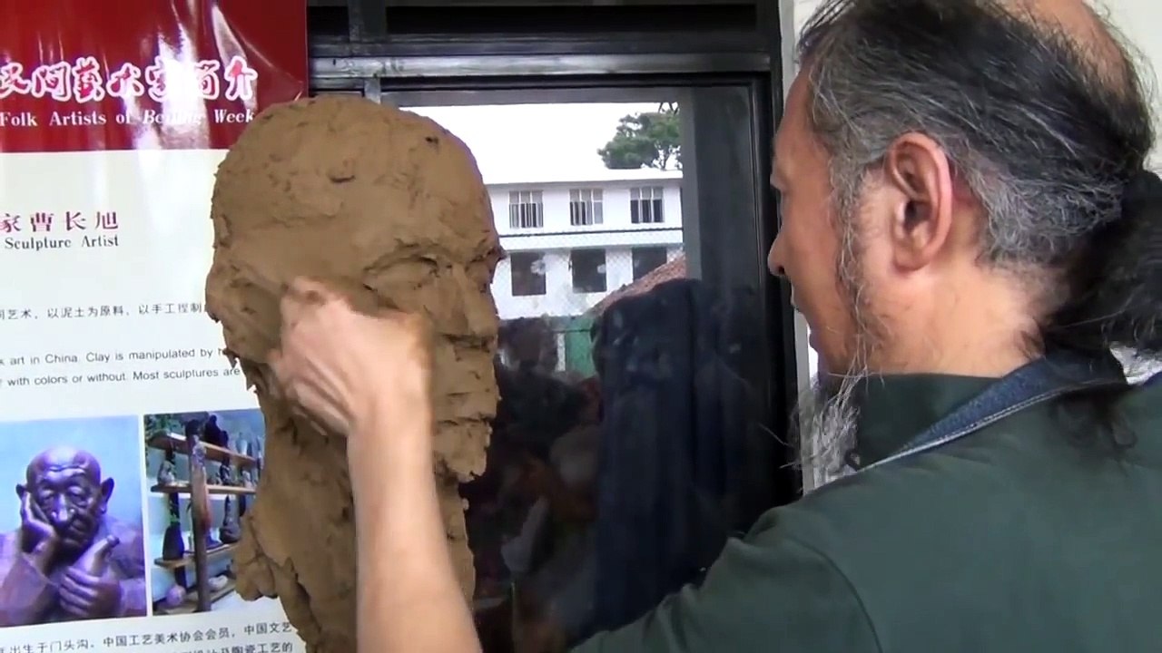 Deux hommes se sculptent en 10 minutes