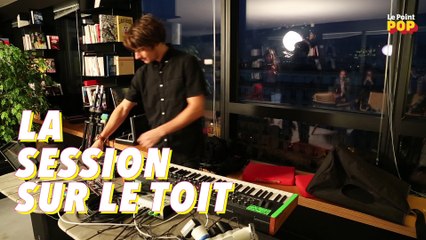 Møme interprète "Aloha"