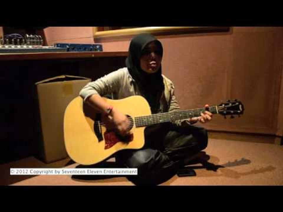 TEASER  Die in Your Arms (cover) - Najwa Latif
