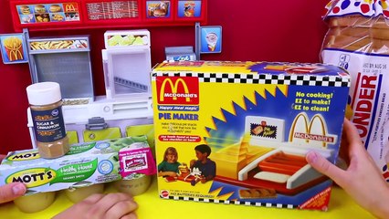 Télécharger la video: McDonalds Happy Meal Magic Toy Dessert Pie Maker DIY McDonalds Food Home Recipes DIsneyCarToys