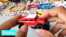 Enjoy with Nissan Elgrand | Tomica Toy Car | Hato Bus | Humvee