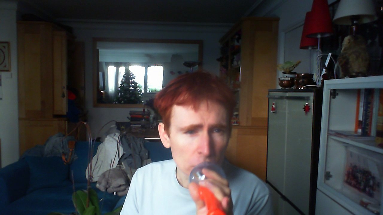 Wiwi égratigne "atmosphere" de Joy Division