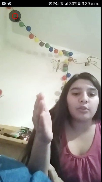 talking with fan