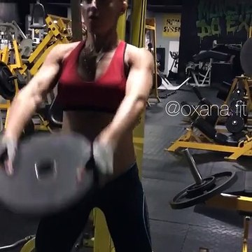 Cette femme enceinte fait du sport comme si de rien n'était... Choquant non?