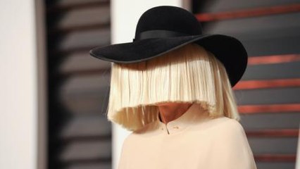 Top 10 Celebrities Who Stay Out of the Spotlight