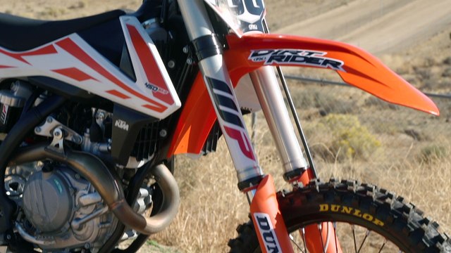 KTM 450 SX-F | 2017 Dirt Rider 450F MX Shootout