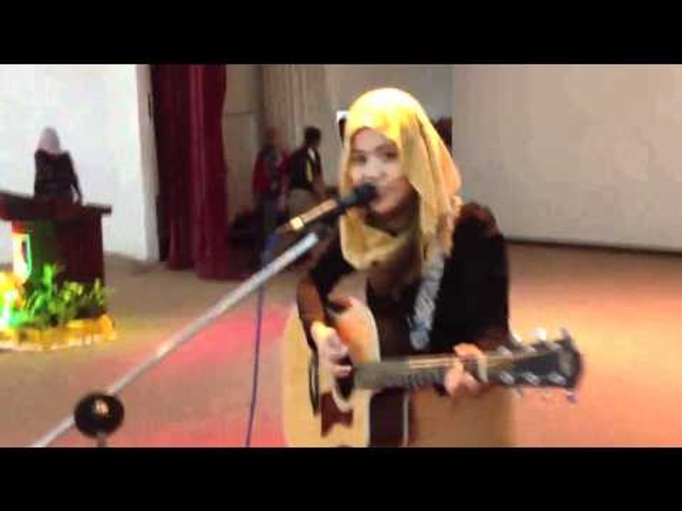 Najwa Latif - Carta Hati live Uitm segamat