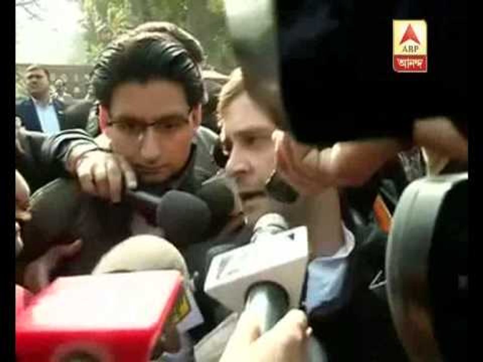 Rahul Gandhi on protest against Sadhvi's comment