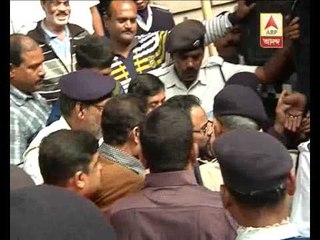 Police blocks Kunal as he speaks on Madan