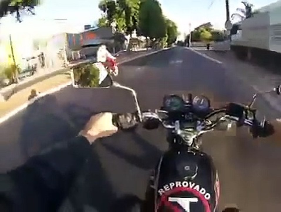 Lagi Yamaha RX King kejar-kejaran dengan moge - YouTube