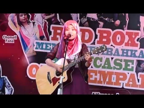 [ThrowBack] Persembahan  Najwa Latif Di Showcase OMG Gempak Bersama Redbox