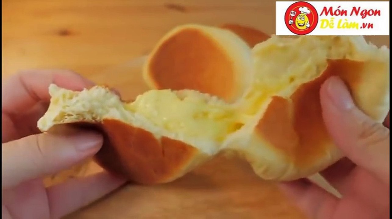 Cách làm bánh mỳ nhân trứng sữa bằng chảo đơn giản nhất hiện nay