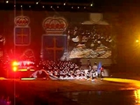 NUIT MAGIQUE BANDA DE GAITA EL LACIN ASTURIES FIL 2006