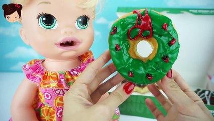 Baby Alive Muñeca Come Dunkin Donuts y Hace Popo en Su Pañal
