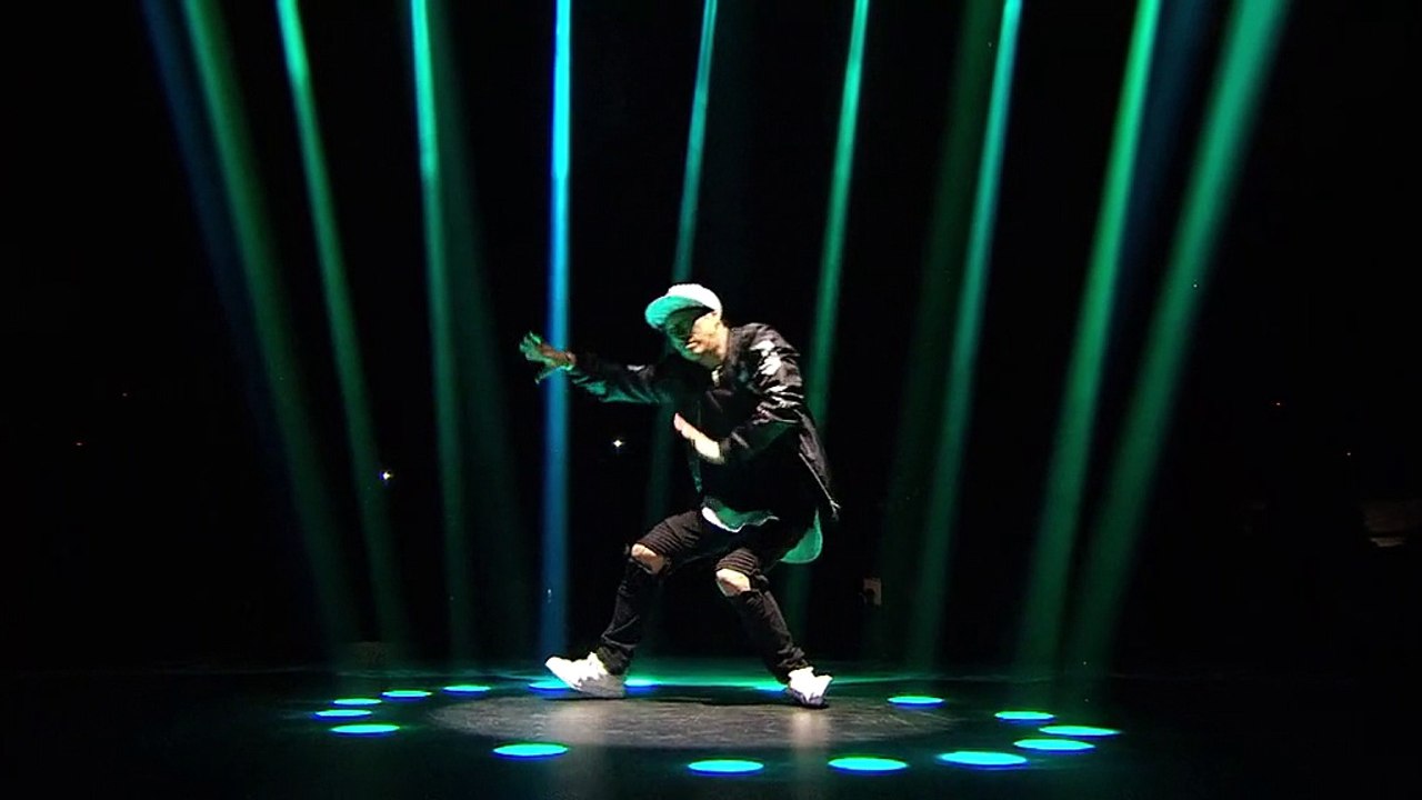 Electric Trouble + Glass Hopper + El Squad Performance | Red Bull BC One World Final 2016