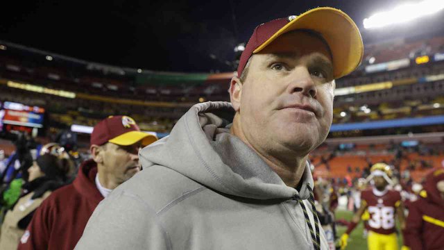 Redskins Lay Egg, Playoff Hopes Dwindle
