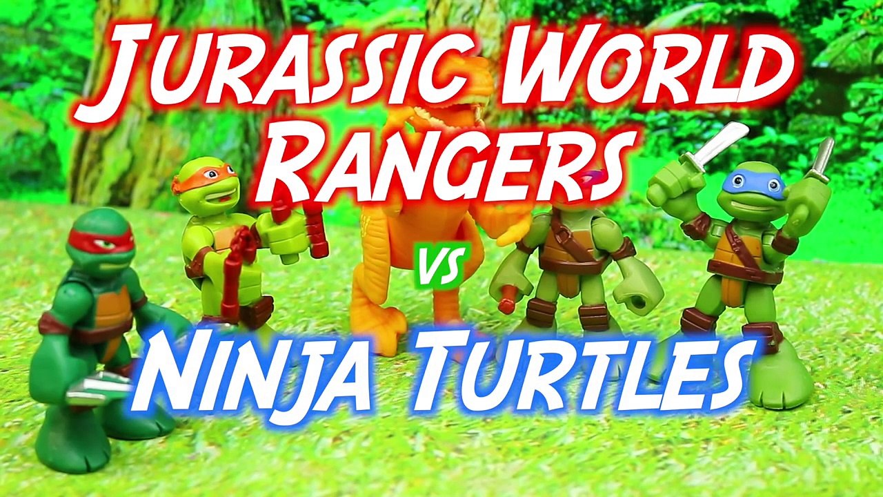 Jurassic World Dino Tractor Captures a Raptor Dinosaur and the Teenage Mutant Ninja Turtles