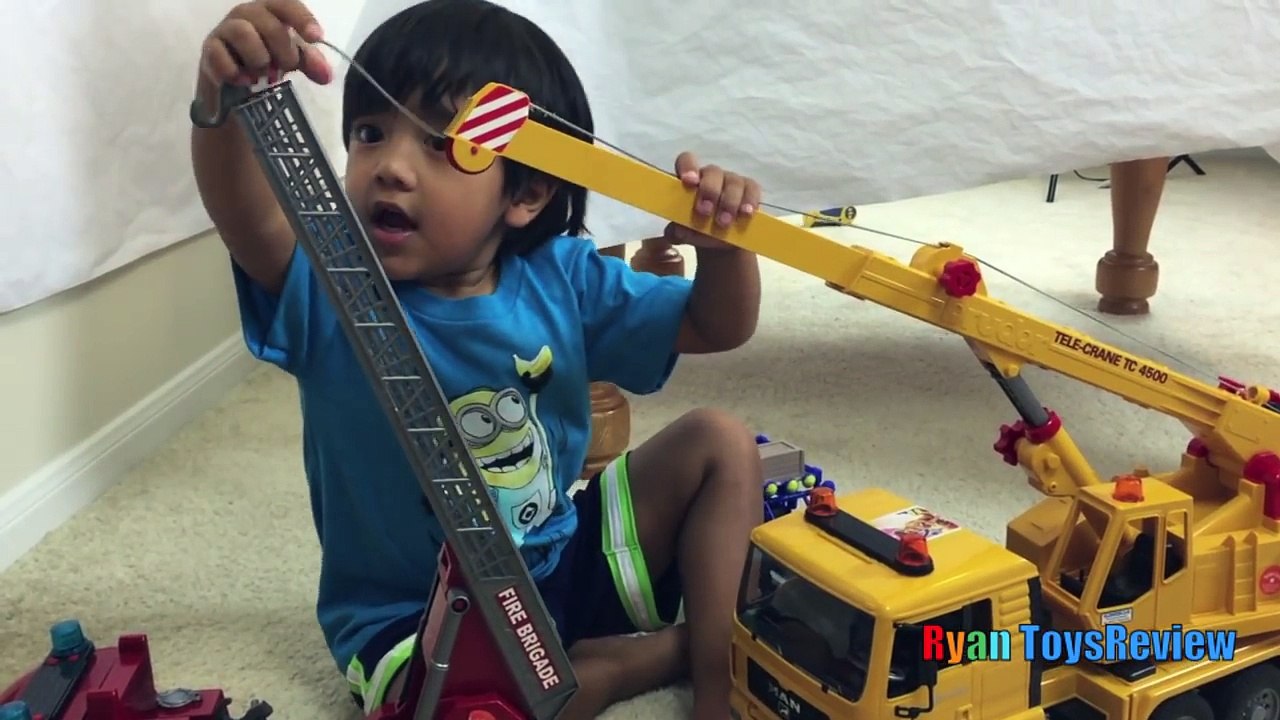 MINIONS KNOCKED BY TOY CAR SeaWorld Toy Crane Truck Kids Video Ryan ToysReview