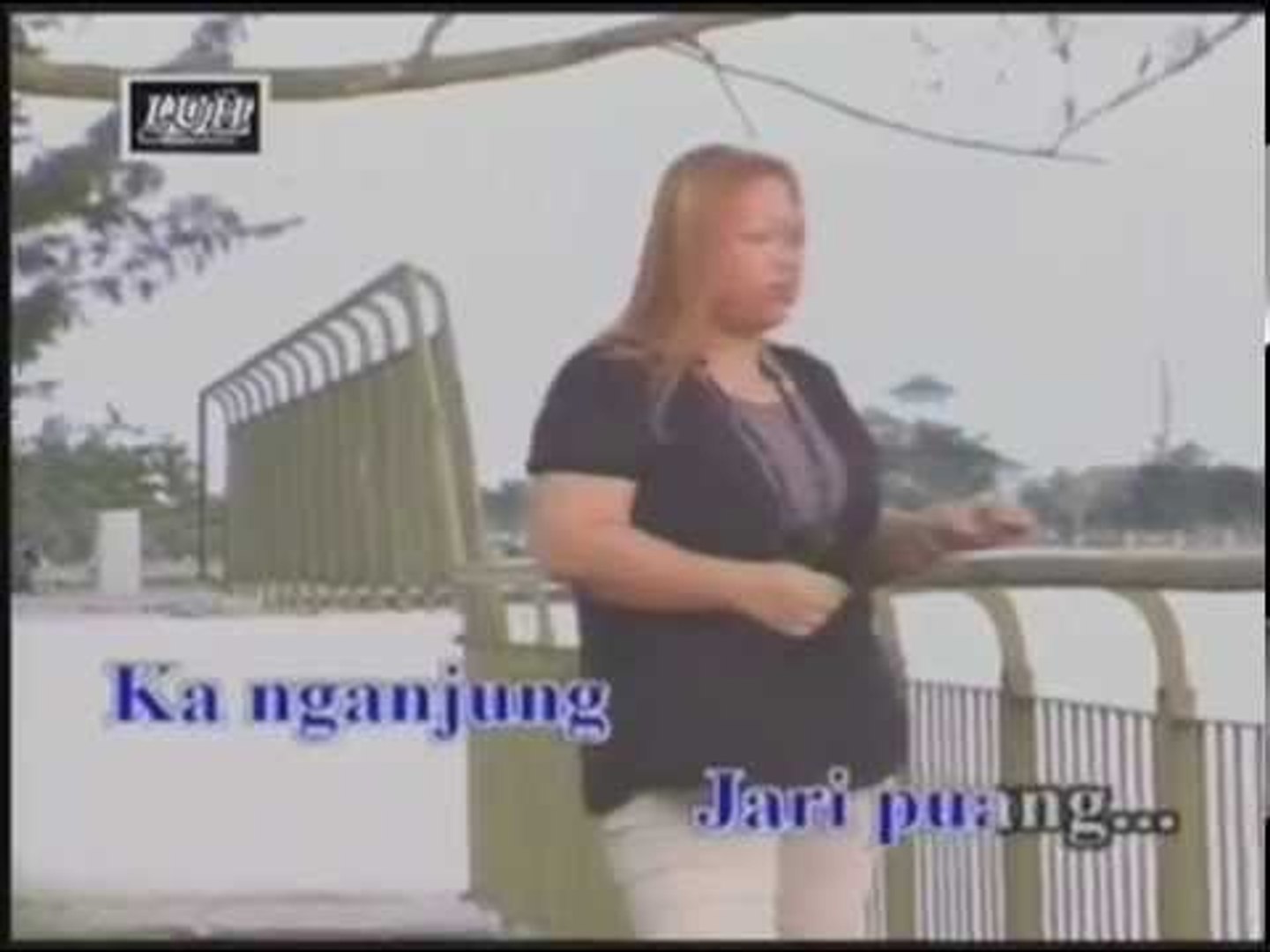 Beperang Dalam Petang Winnie Albert Video Dailymotion