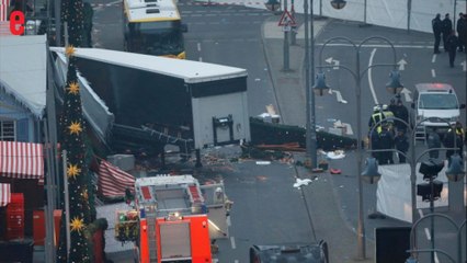 Attentat à Berlin: le camion retiré de la place