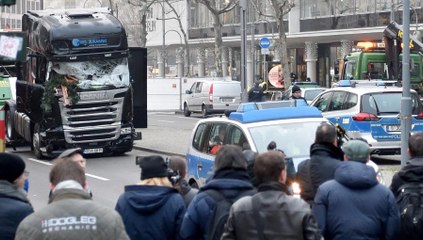 Merkel über Todesfahrt in Berlin: "Müssen von Terroranschlag ausgehen"