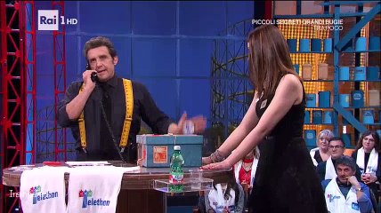 Affari Tuoi del 15-12-16 (gioca il Molise)