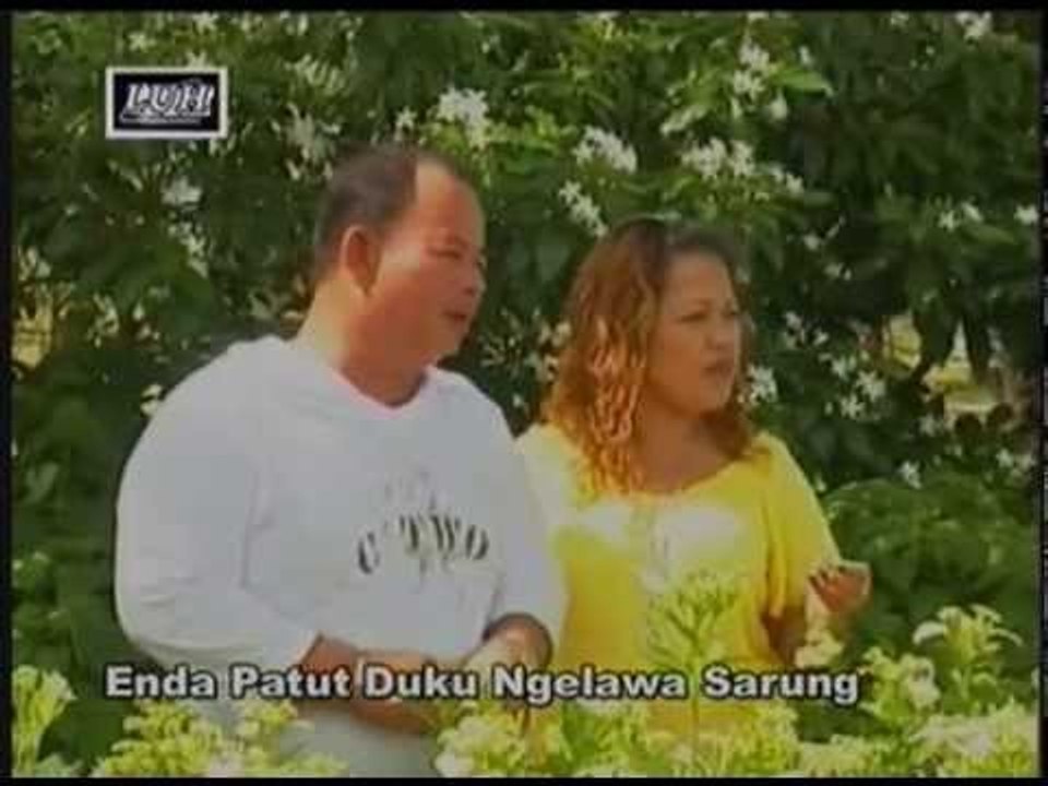 Enda Patut Duku Ngelawa Sarung - Achan & Maryline