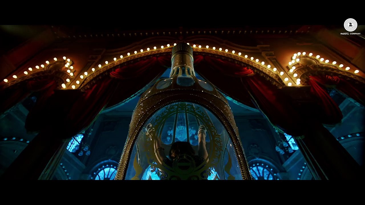 Laila Main Laila Teaser _ Raees _ Shah Rukh Khan & Sunny Leone _ Laila Arriving on 21st Dec