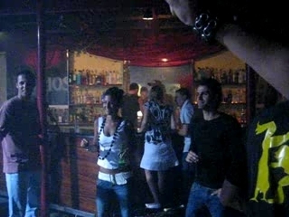 L'homme carton au Pachito a Salou