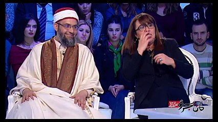 تفرجوا اللقطة إلي مشلق بها حد من وحدة حثالة فالجمهور