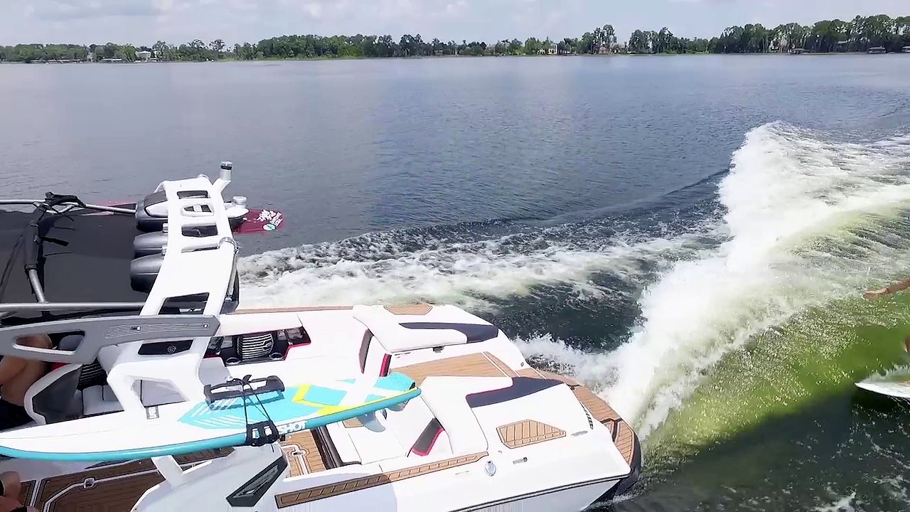 2017 Nautique Boats - Nautique Surf System