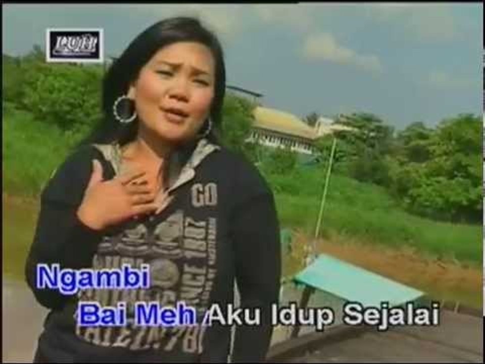 Chemburu Ambai Belalai - Rozlina