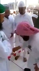 Masjid Nabvi Main Taveez Pehne is Madni Bhai Ke Saath Kia Hua