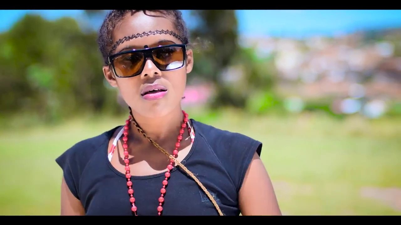 TSIKY JOLIE    -    Tsy Mangataka Aminao    (Gasy HD 2016)