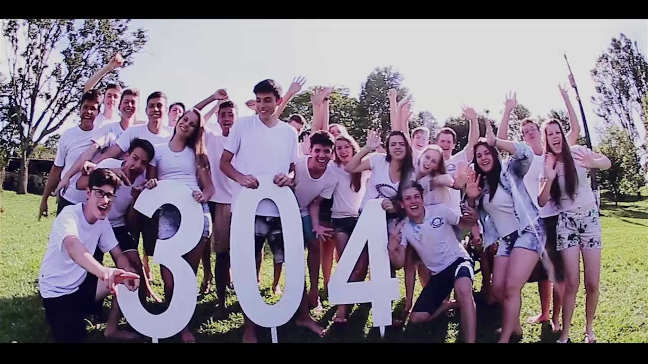 Ensaio da Turma 3°04 da E.E.B. Felisberto de Carvalho. Palmitos/SC