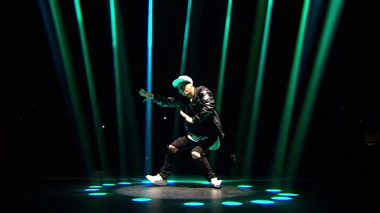 Electric Trouble + Glass Hopper + El Squad Performance | Red Bull BC One World Final 2016