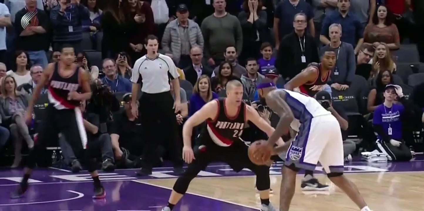 DeMarcus Cousins éjecté du match puis rejoint le match