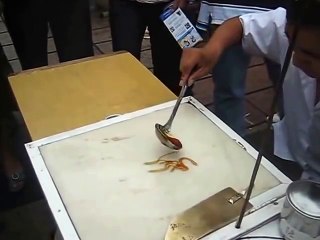 Đỉnh cao nghệ thuật nấu ăn đường phố