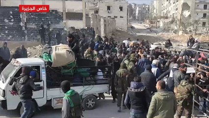 كاميرا الجزيرة ترصد عمليات إجلاء المدنيين من شرق حلب