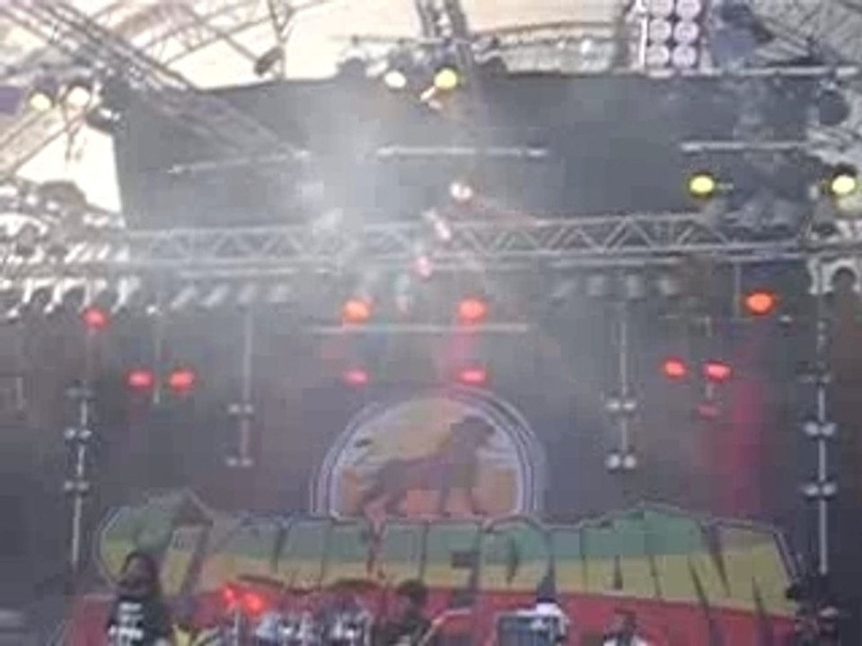 Gladiators - Bellyfull @ Summerjam 2006