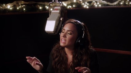 Demi Lovato - Silent Night (Honda Civic Tour Holiday Special)
