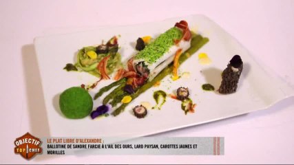 Ballotine de sandre farcie à l'ail des ours, lard paysan, carottes jaunes et morilles d'Alexandre