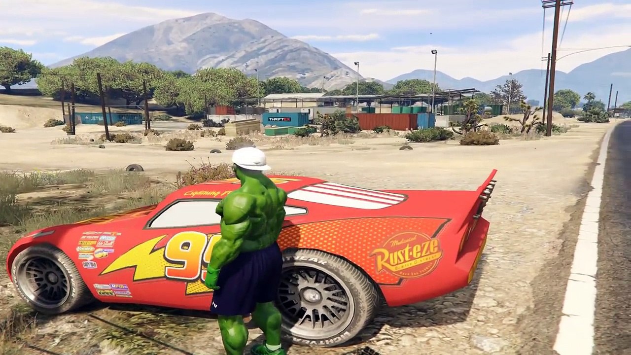 HULK de Marvel Comics con RAYO McQUEEN de Disney Pixar Cars 2 | dibujo animado