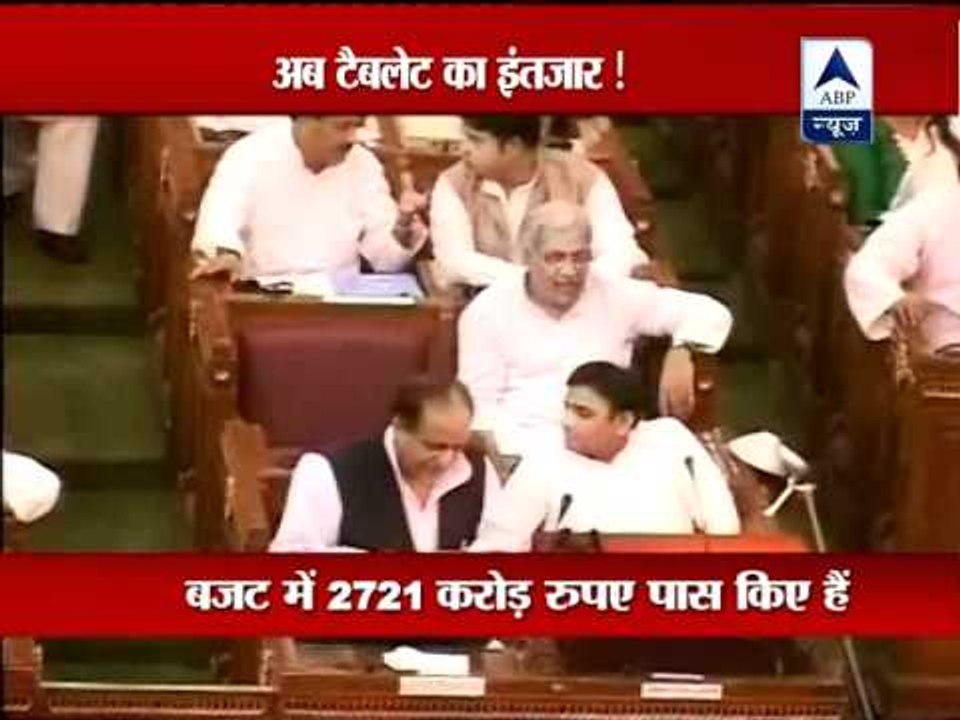 UP: Will students passing 10th exams get their tablets?