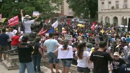 Votação de medidas anticrise tem segundo dia de confronto entre servidores e polícia